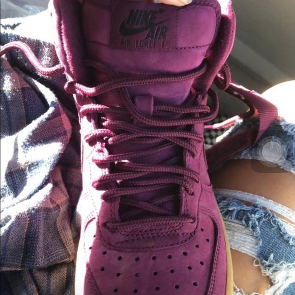 New Air Force 1s burgundy - Picture 2 of 3